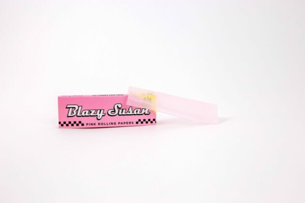 Blazy Susan – Pink Rolling Papers – 1-1/4 | Ganja Express Canada