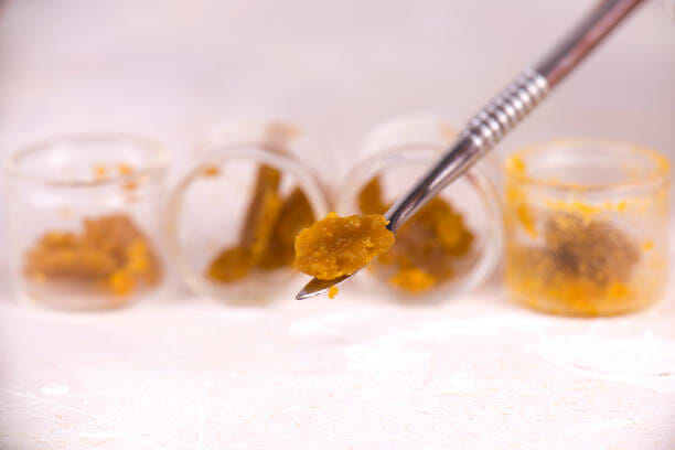 Cannabis shatter online in Canada | Ganja Express Canada